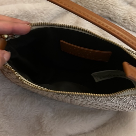 Shoulder bag - Picture 2 of 2